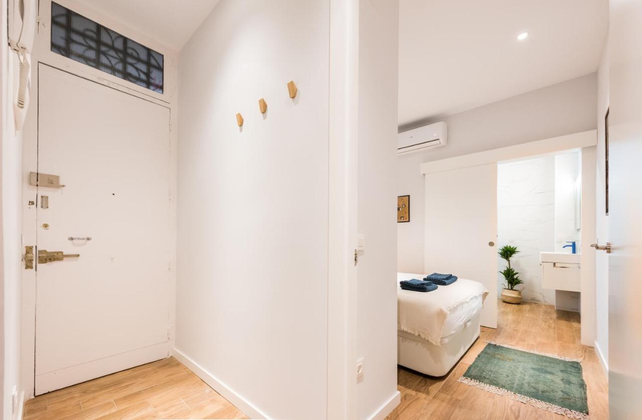 New Design Apartment Barrio De Las Letras Madrid Exterior foto